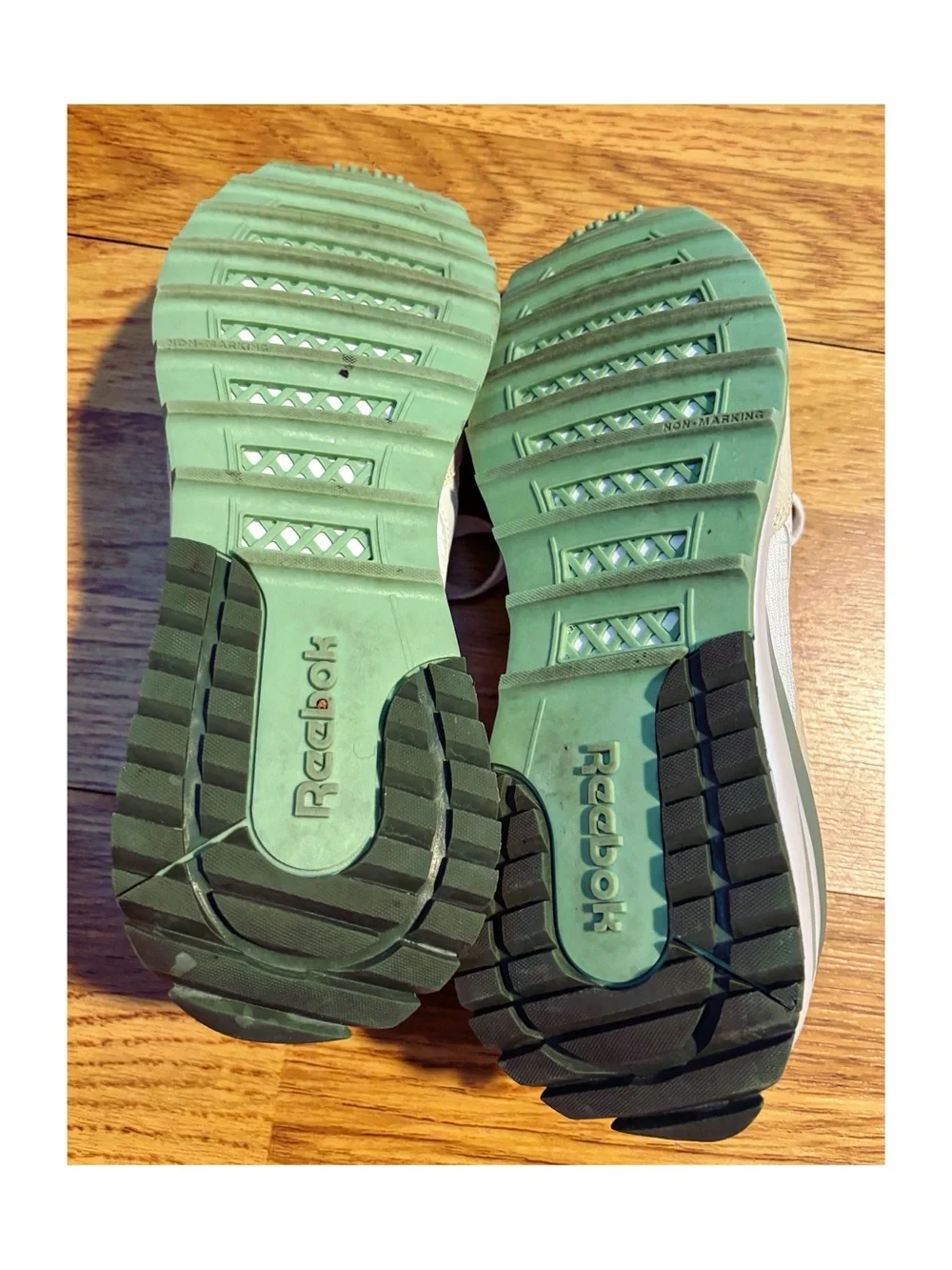Gently Used- Reebok Women's Drive Sneakers- Size 8.5